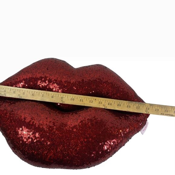 Lips Pillow by Isaac Mizrahi New York - Picture 2 of 4